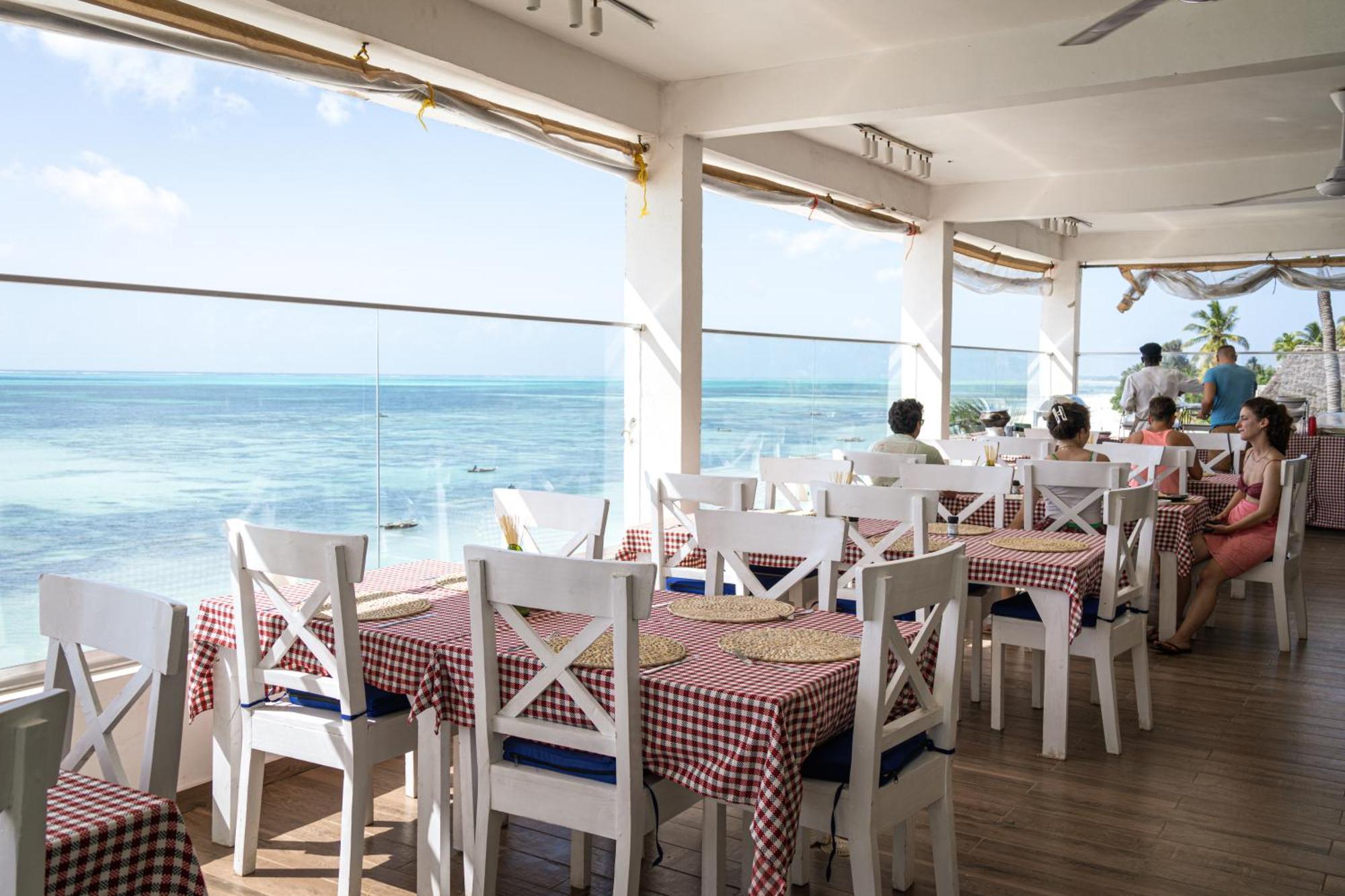 Pili Pili Sunrise Beach Hotel Jambiani  Kültér fotó