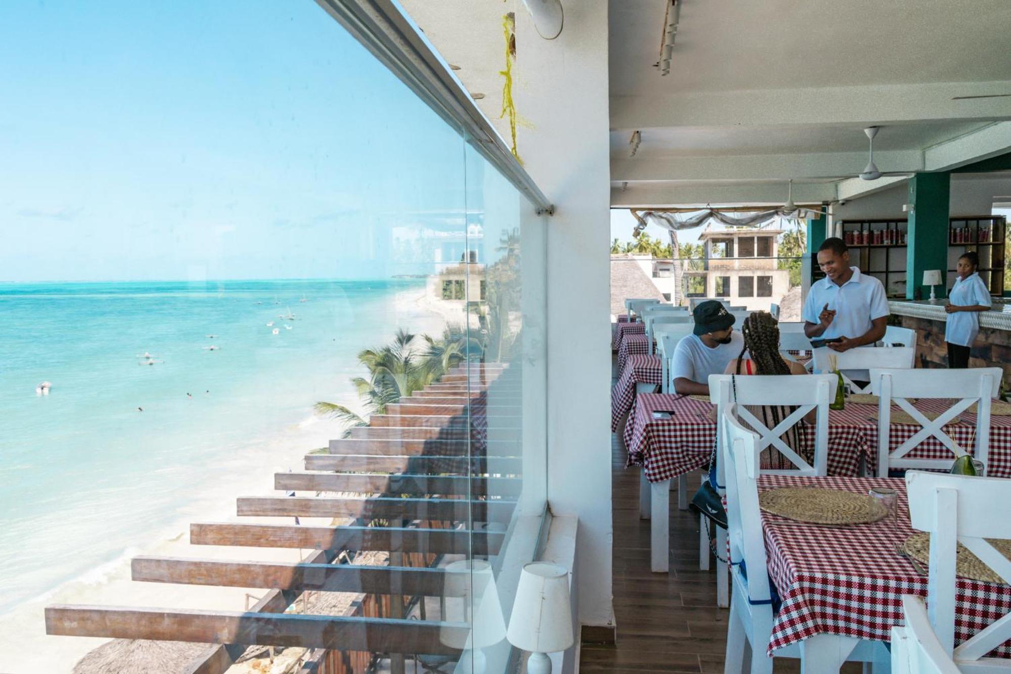 Pili Pili Sunrise Beach Hotel Jambiani  Kültér fotó